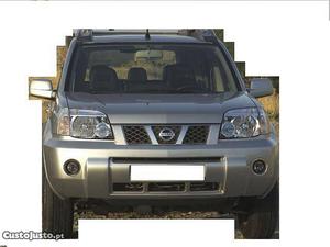 Nissan X-Trail DCi Junho/05 - à venda - Monovolume / SUV,