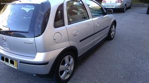 Opel Corsa CDTI 5P KM Maio/04 - à venda - Ligeiros