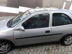 Opel Corsa versao b Maio/00 - à venda - Ligeiros
