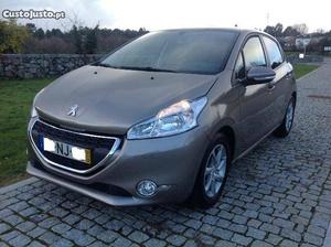 Peugeot 208 Active 1.2VTI Dezembro/12 - à venda - Ligeiros