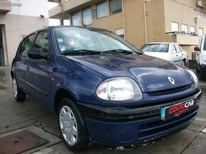 Renault Clio 1.2 C Direc Assit Março/00 - à venda -