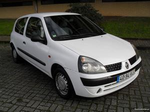 Renault Clio dci Agosto/03 - à venda - Comerciais / Van,