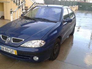 Renault Mégane 1.6 Agosto/00 - à venda - Ligeiros