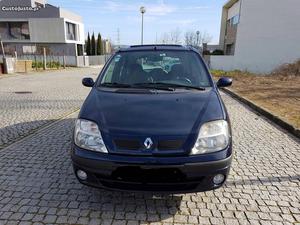 Renault Scénic v Junho/00 - à venda - Monovolume /