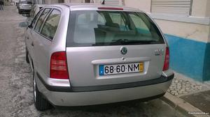 Skoda Octavia 1.6 Maio/99 - à venda - Ligeiros Passageiros,