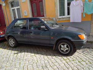 Ford Fiesta cinco portas Novembro/94 - à venda - Ligeiros