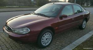 Ford Mondeo Ghia 1.8 TD-99 Março/99 - à venda - Ligeiros