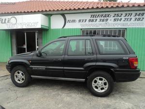 Jeep Grand Cherokee 3.1TD Laredo Dezembro/00 - à venda -