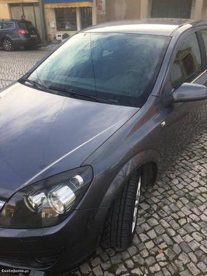 Opel Astra cosmo Maio/05 - à venda - Ligeiros Passageiros,