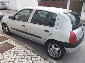 Renault Clio  DTI Fevereiro/00 - à venda - Ligeiros