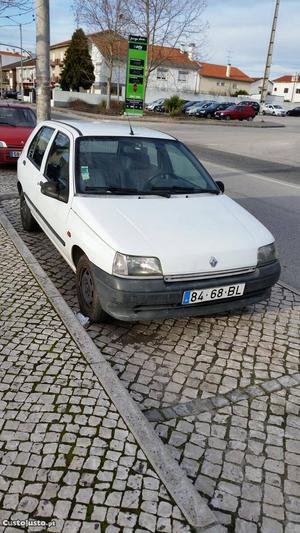 Renault Clio Pronto a circular Outubro/93 - à venda -