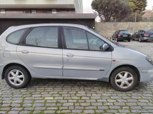 Renault Scénic 1.4 RXE KM Outubro/99 - à venda -