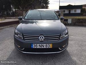 VW Passat 1.6 TDI Fevereiro/13 - à venda - Ligeiros