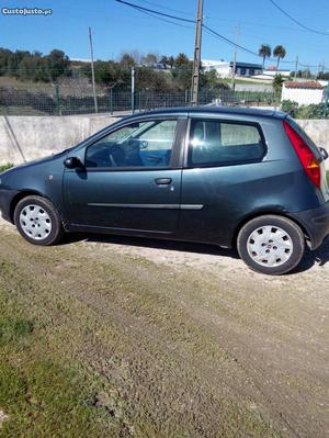 Fiat Punto 1.2 8 v Junho/00 - à venda - Ligeiros