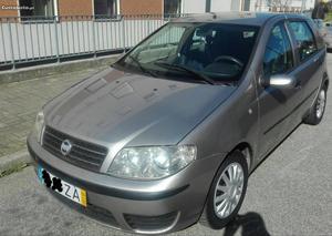 Fiat Punto 1.3 multijete 5l Outubro/04 - à venda - Ligeiros