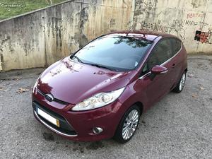 Ford Fiesta 1.25 Titanium Novembro/08 - à venda - Ligeiros