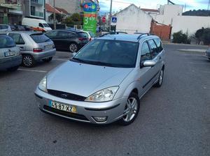 Ford Focus 1.8 tddi 04 Novembro/04 - à venda - Ligeiros