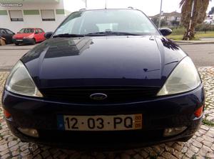 Ford Focus 1.8Tddi Maio/00 - à venda - Ligeiros