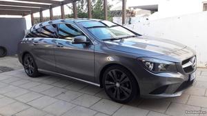 Mercedes-Benz CLA 200 automático Janeiro/15 - à venda -