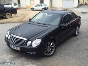 Mercedes-Benz E 220 Avantgarde Janeiro/05 - à venda -