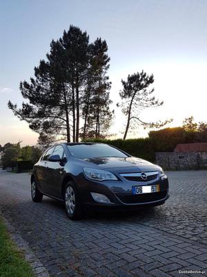 Opel Astra 1.3 Cdti 95 cv Janeiro/11 - à venda - Ligeiros