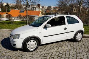 Opel Corsa 1.3TD ARCONDICIONADO Janeiro/05 - à venda -