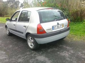 Renault Clio Troco Junho/00 - à venda - Ligeiros