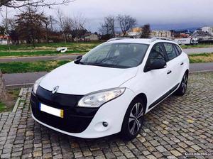 Renault Mégane break Maio/11 - à venda - Ligeiros