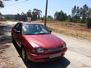 Toyota Corolla 1.4i Abril/99 - à venda - Ligeiros