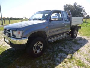 Toyota Hilux 2.4 TD