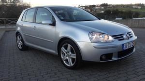 VW Golf 2.0 TDI Sport Novembro/04 - à venda - Ligeiros