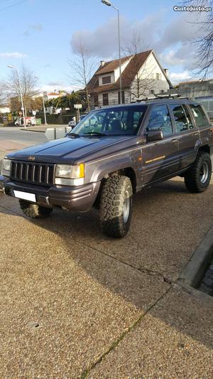 Jeep Grand Cherokee LIMITED Janeiro/98 - à venda - Pick-up/