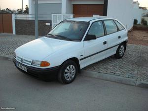 Opel Astra 1.4 GASOLINA Março/93 - à venda - Ligeiros