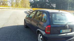 Opel Corsa 1.0 d assistida Maio/00 - à venda - Ligeiros