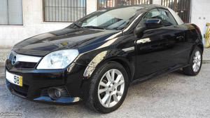 Opel Tigra twintop Dezembro/05 - à venda - Descapotável /