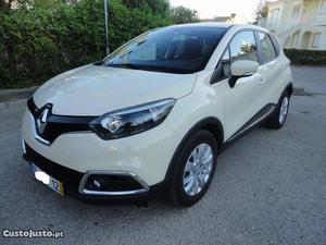 Renault Captur 1.5 DCI 90 cv Maio/13 - à venda - Ligeiros