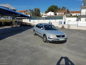 VW Passat cinza Junho/97 - à venda - Ligeiros Passageiros,