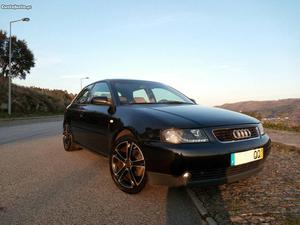 Audi A TDI 130 CV Novembro/00 - à venda - Ligeiros