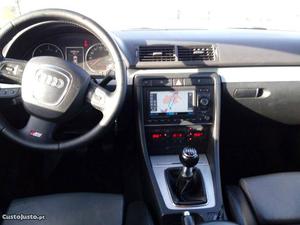 Audi A4 avant sline Dezembro/05 - à venda - Ligeiros