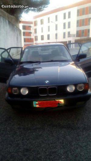 BMW 520 Carro de garagem Junho/92 - à venda - Ligeiros