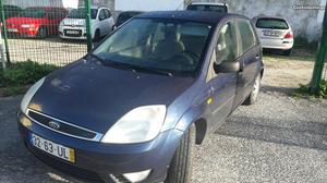 Ford Fiesta 1.25 Dezembro/02 - à venda - Ligeiros