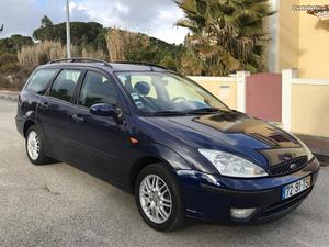 Ford Focus 1.4 AC bom estado Maio/02 - à venda - Ligeiros