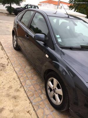 Ford Focus 1.6 TDCI Titanium Dezembro/06 - à venda -