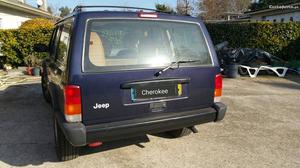 Jeep Cherokee Sport 5 portas Junho/98 - à venda - Pick-up/