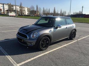 MINI Cooper S 175Cv Março/07 - à venda - Ligeiros