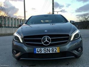 Mercedes-Benz A 180 BIXENON GPS  Janeiro/13 - à venda -