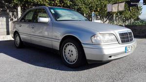 Mercedes-Benz C 220 Nacional Abril/94 - à venda - Ligeiros