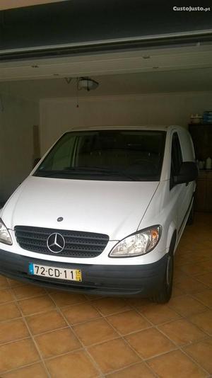 Mercedes-Benz Vito 111 cdi Outubro/06 - à venda -