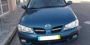 Nissan Almera 1.5 Março/02 - à venda - Ligeiros