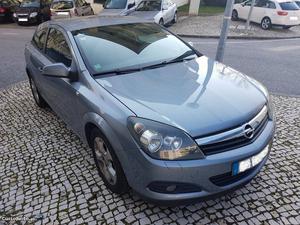 Opel Astra 1.3 CDTI GTC Novembro/05 - à venda - Comerciais